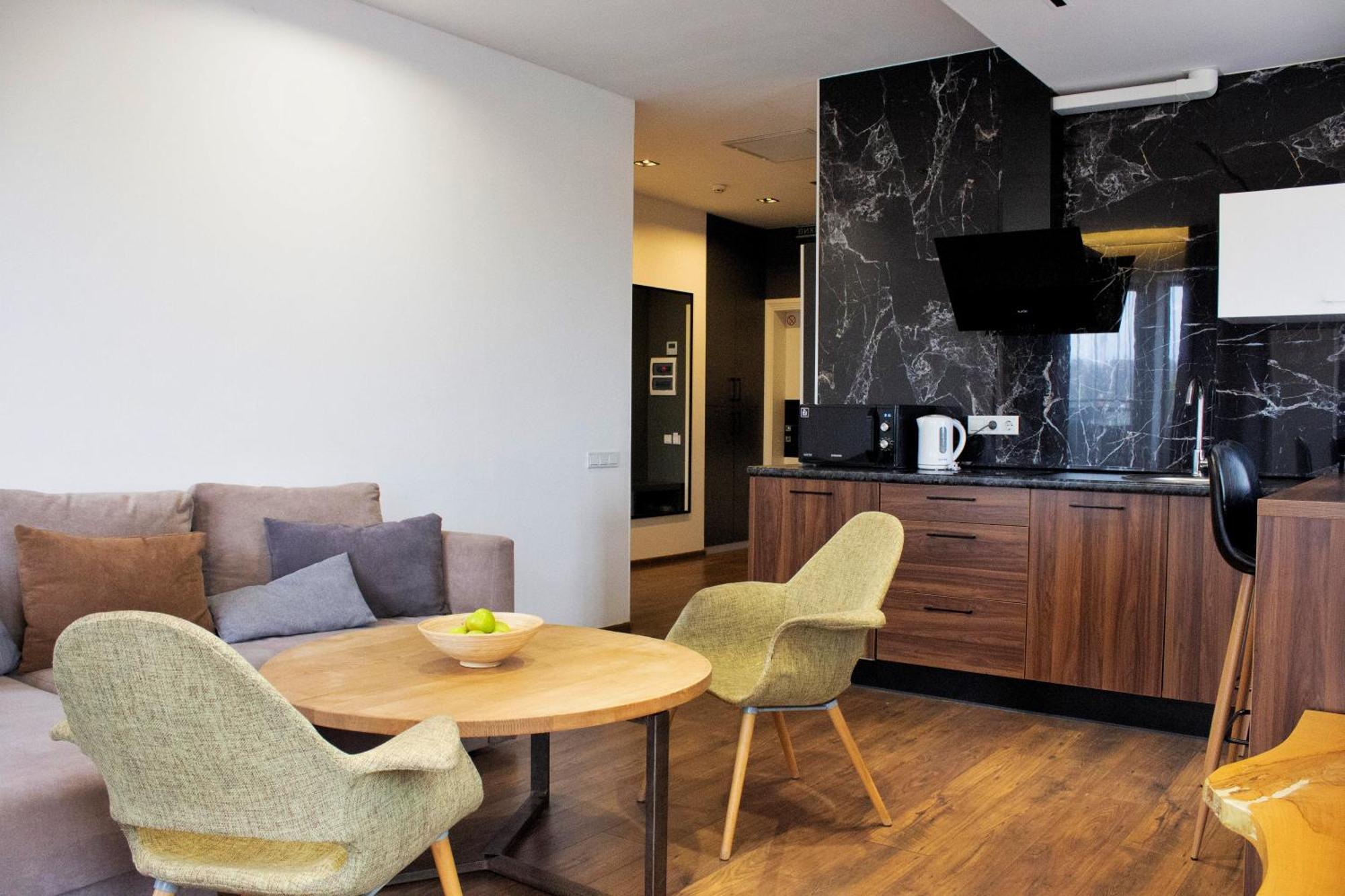 Amsterdam Lviv Apartments Экстерьер фото