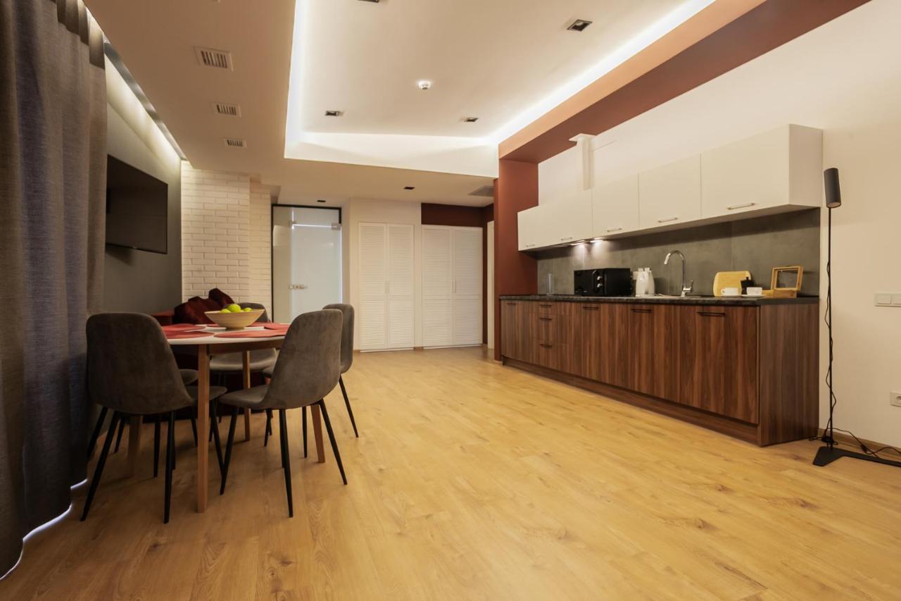Amsterdam Lviv Apartments Экстерьер фото